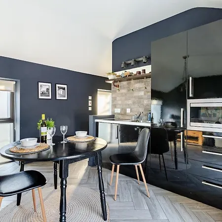 The Old Shed Apartment