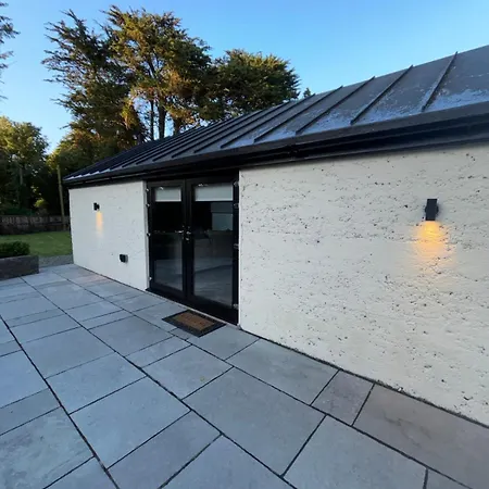 The Old Shed * Newcastle (Wicklow)